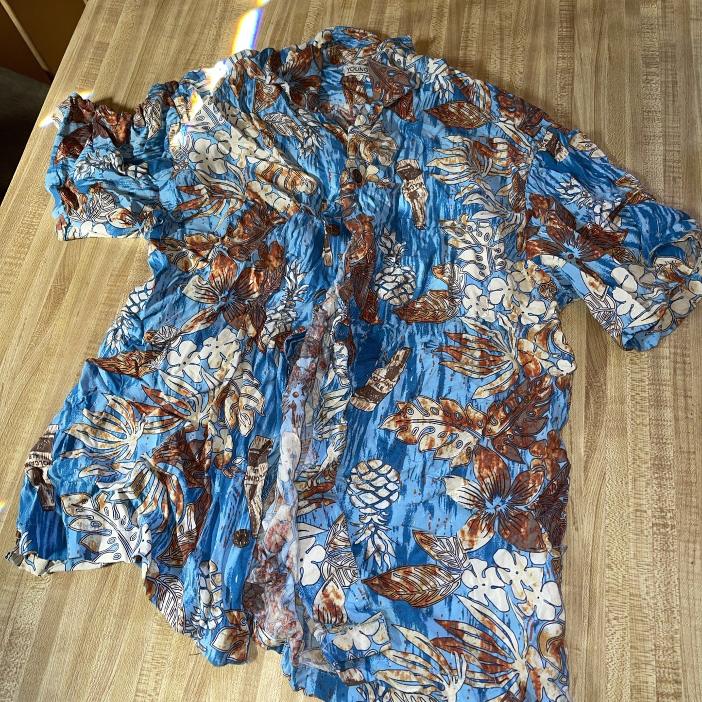 Young USA Hawaiian Shirt Large 