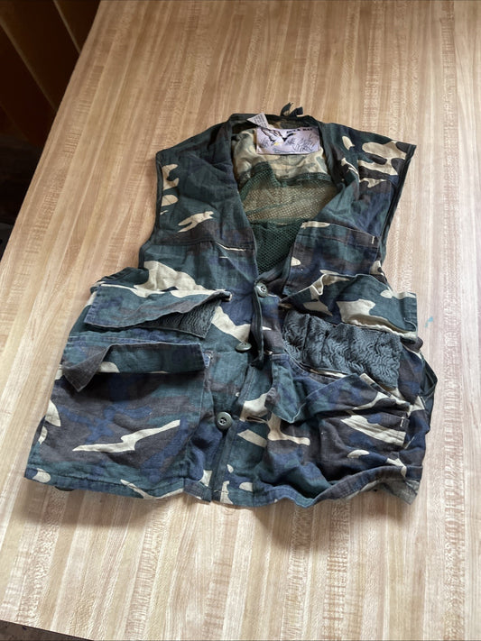 Duck Bay Camo Vest Small 