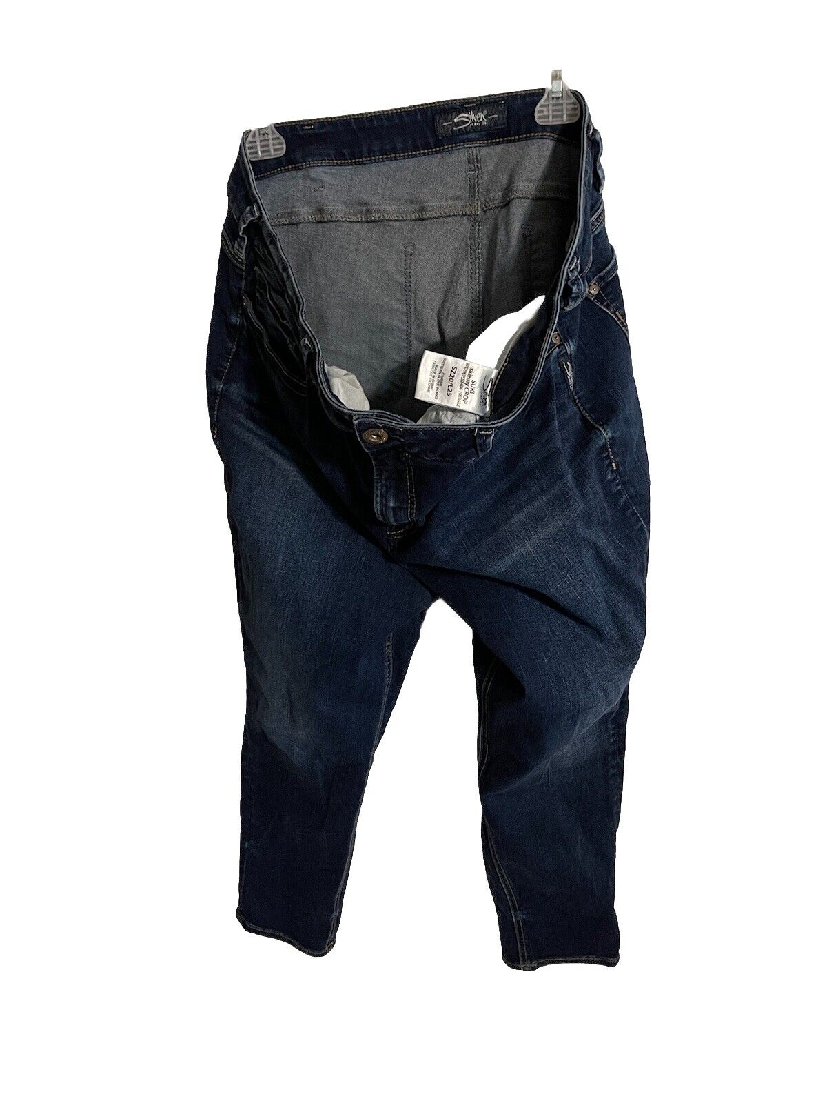 Silver Suki Skinny Crop 20x25