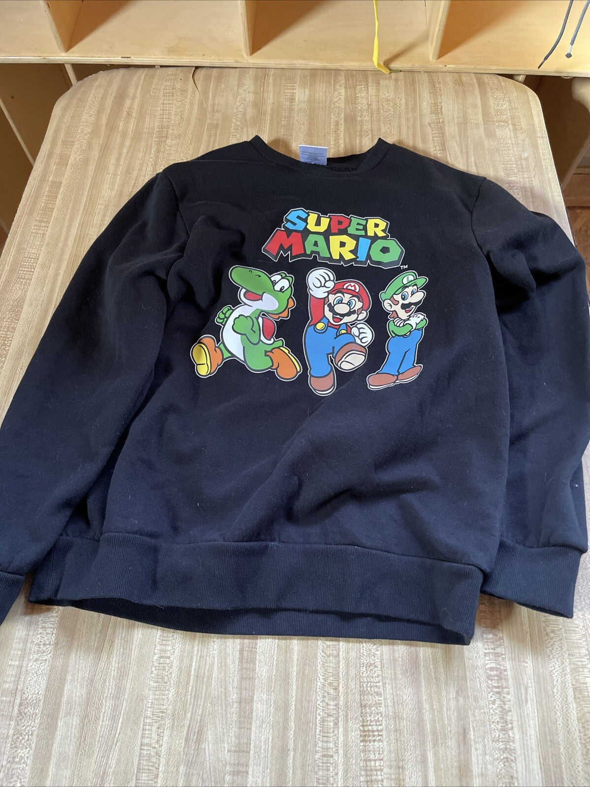 Super Mario Sweatshirt Medium