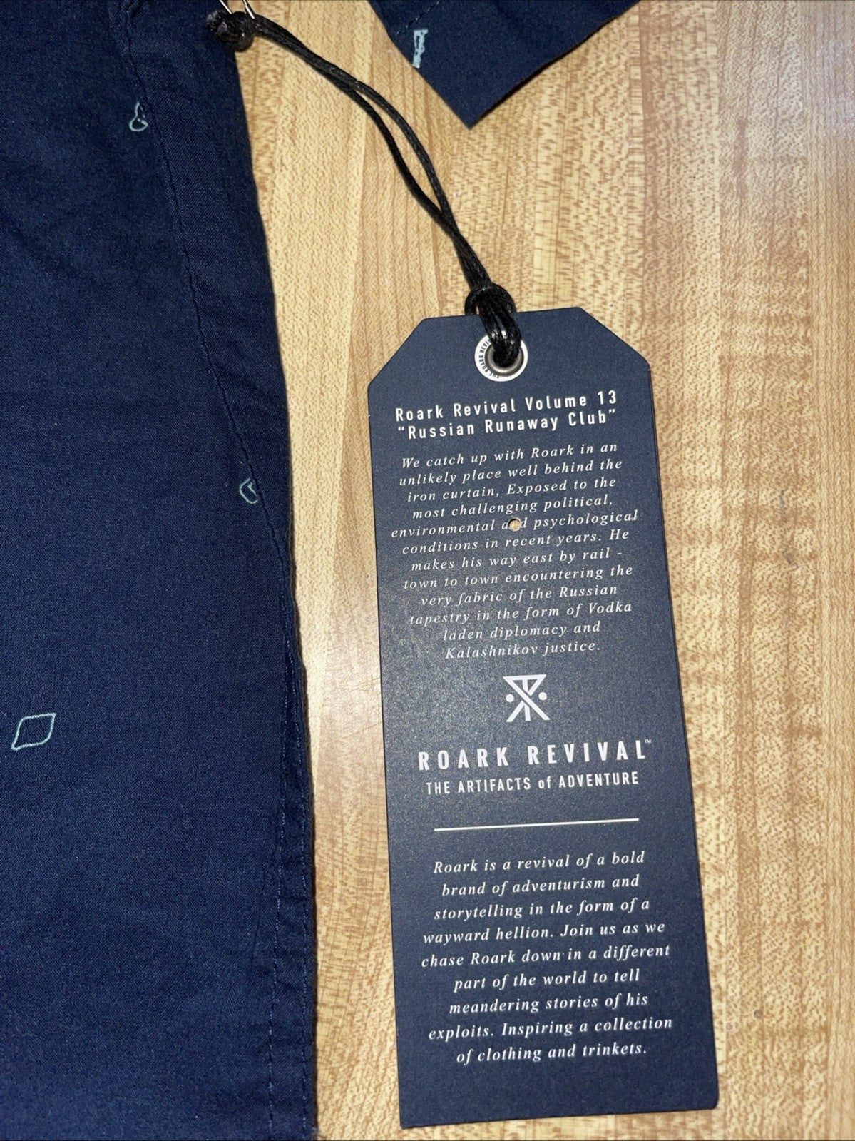 Roark Revival Button Up Medium NWT 