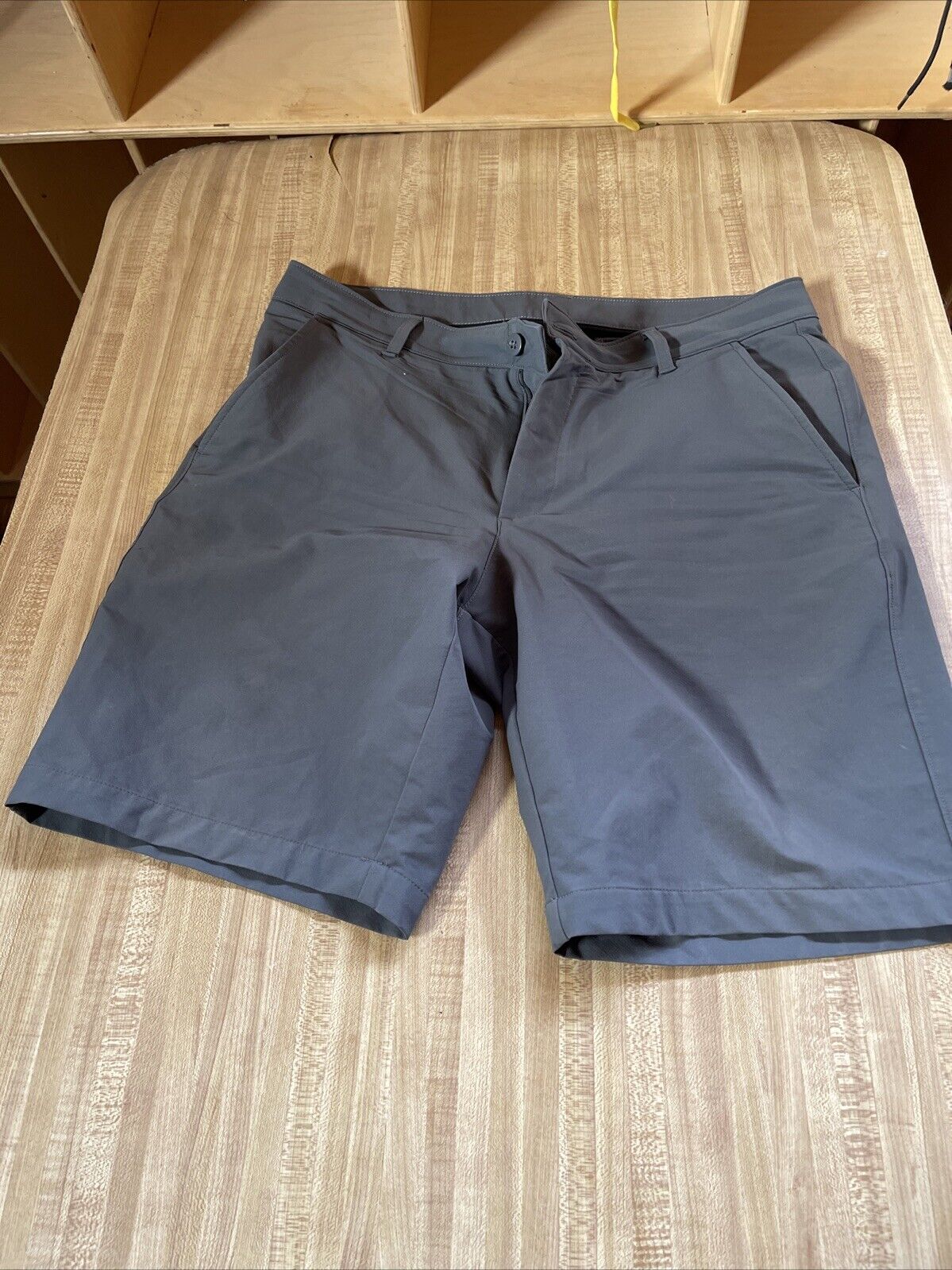 Under Armour Shorts 36