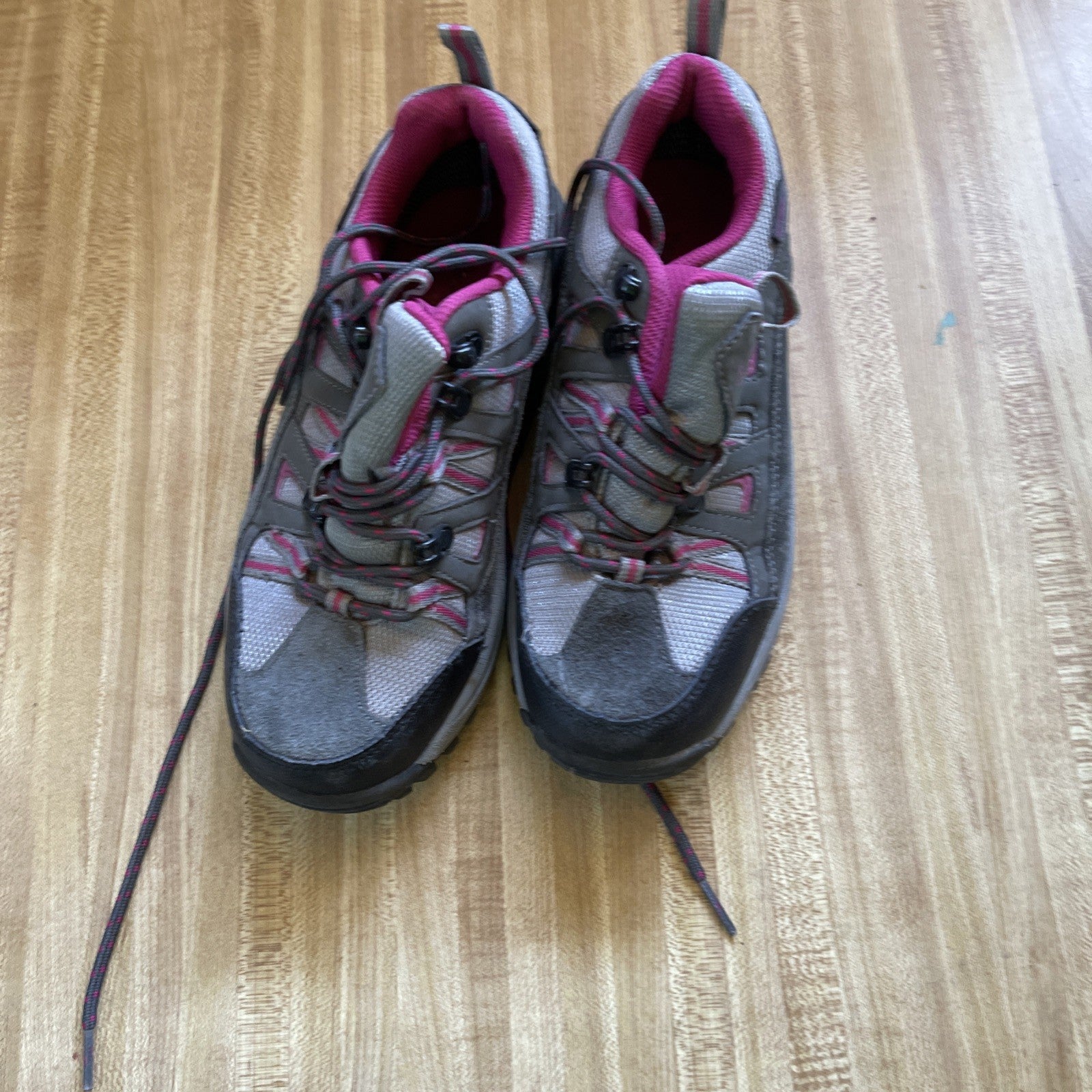 Bearpaw Hiking Shoes 6.5