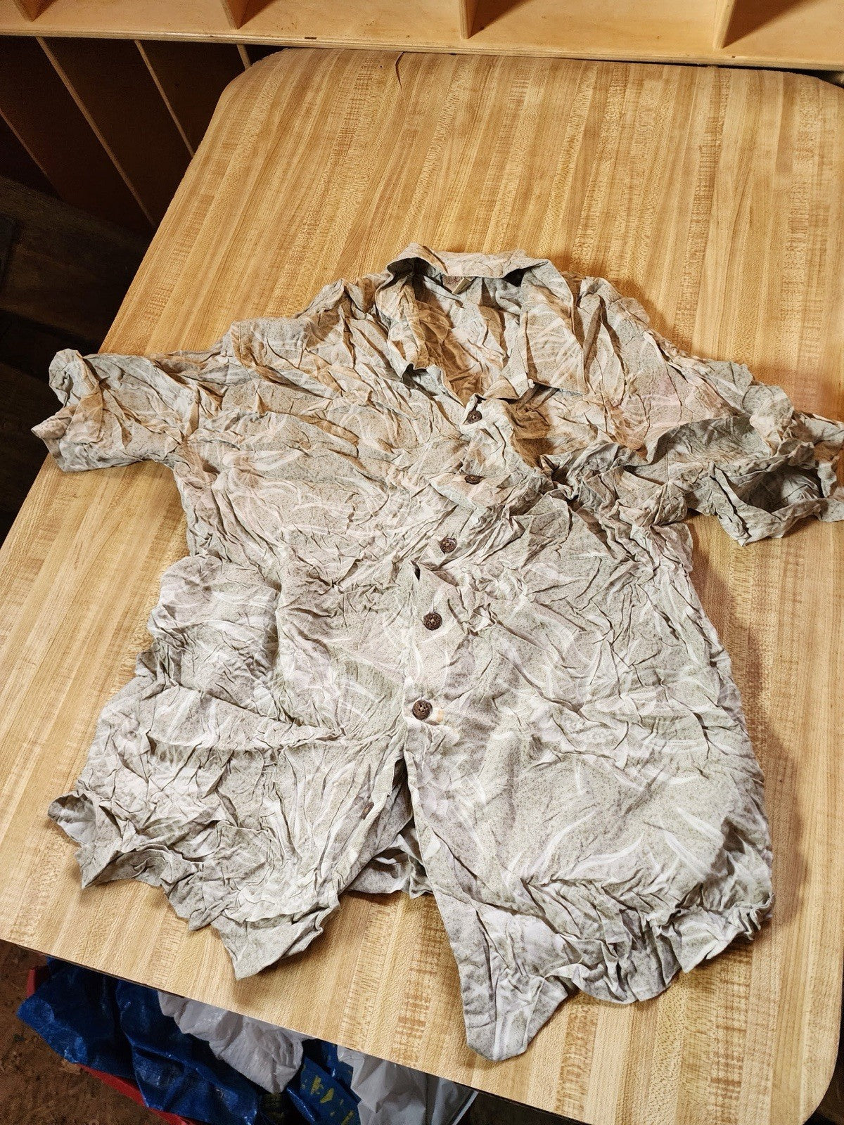 LB Button Up XL