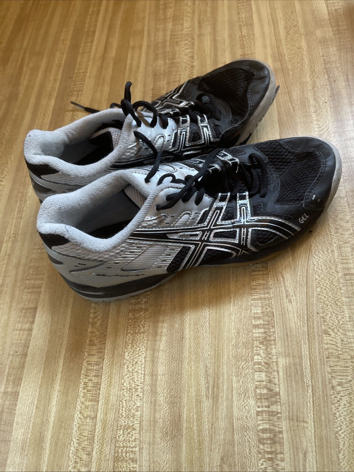 ASICS Gel Rocket Size 9