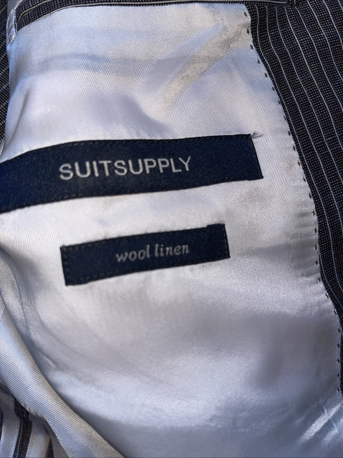 Suitsupply Wool Linen Blend Unstructured Suit 40