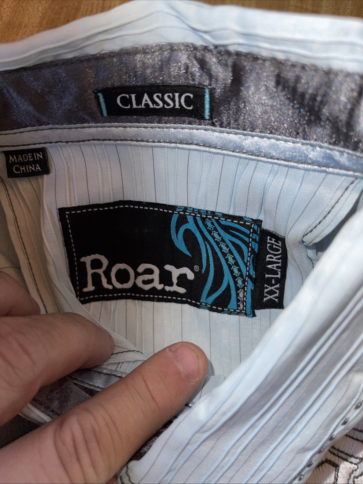 Roar Classic Embroidered Button Up Shirt XXL 