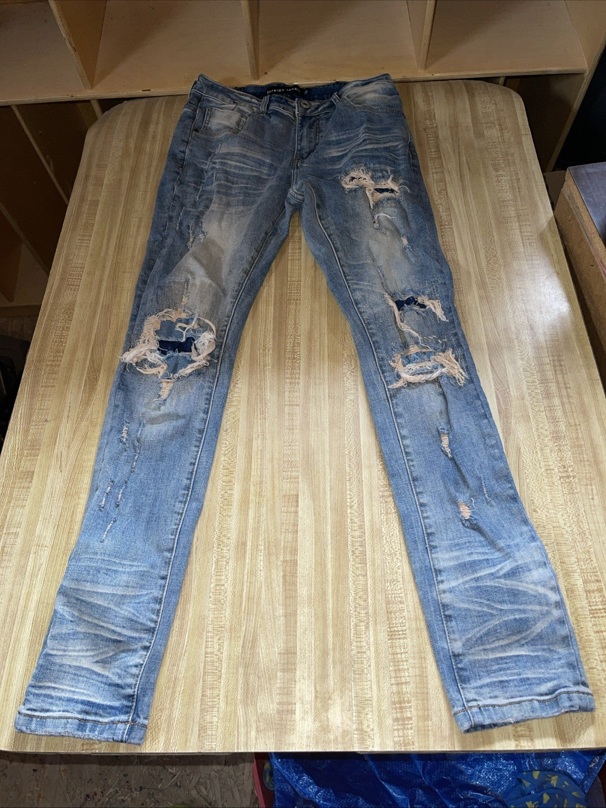 Foreign Local 1.5 Distressed Jeans 30/30