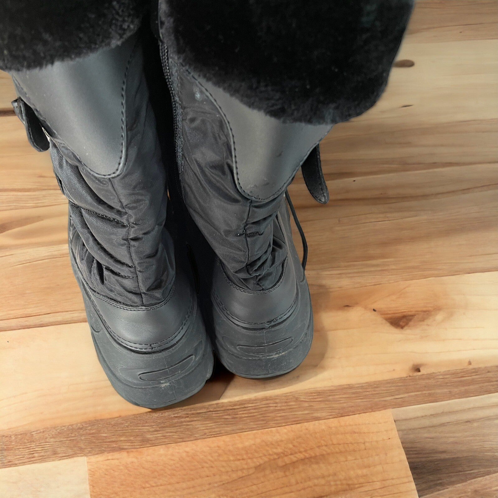 Dream Pairs Snow Boots Size 8