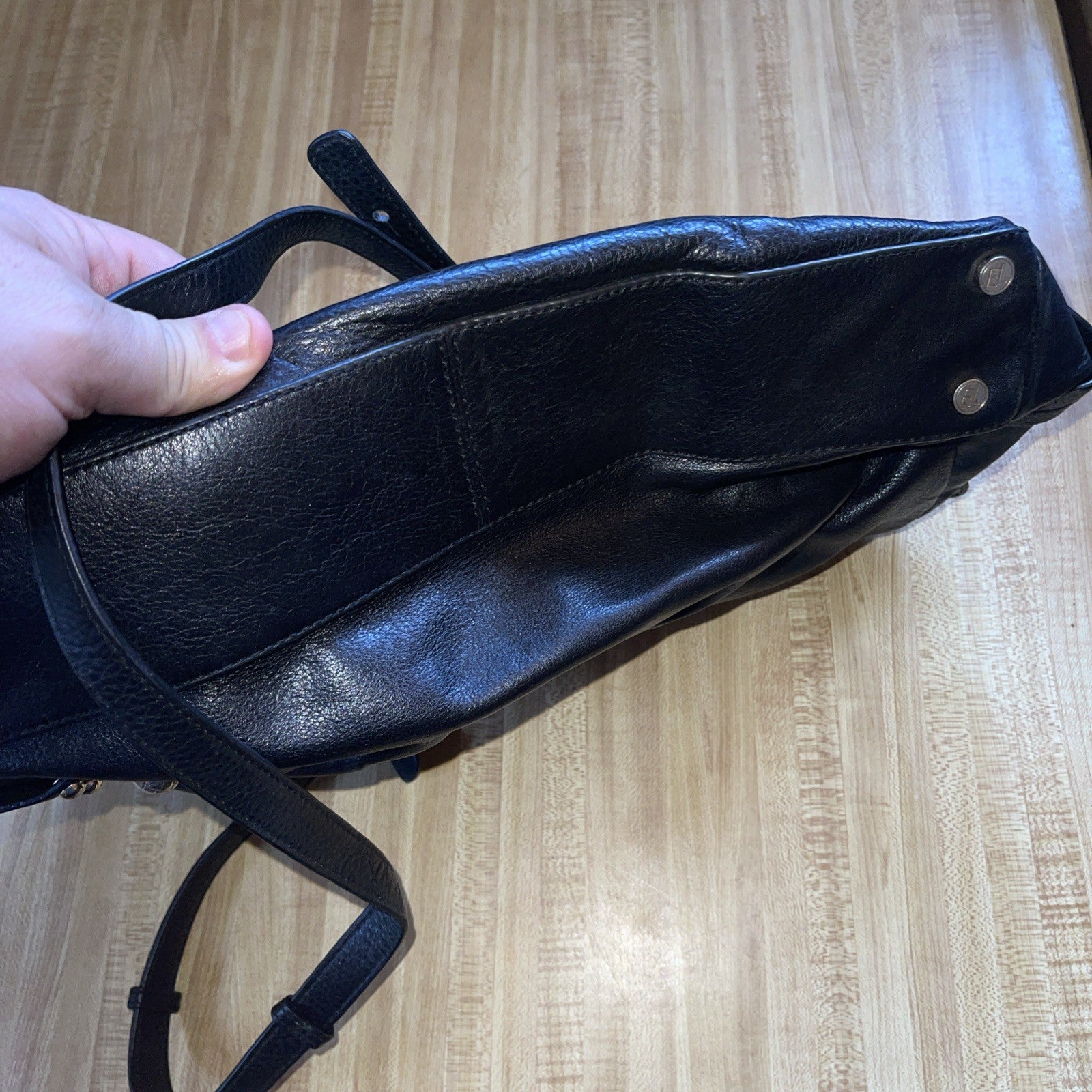 elliott lucca leather purse handbag