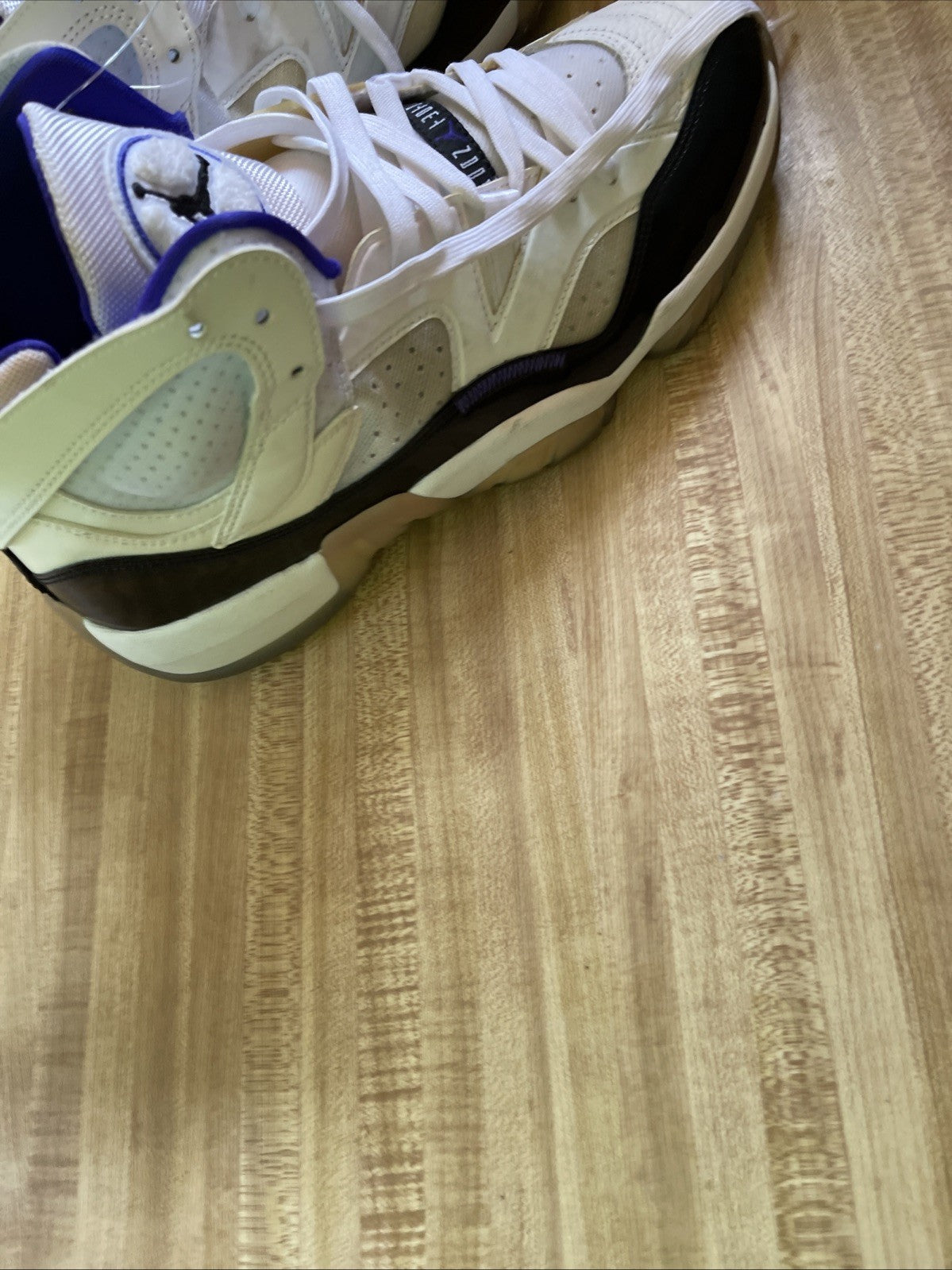Jordan Jumpman Two Trey Size 9.5