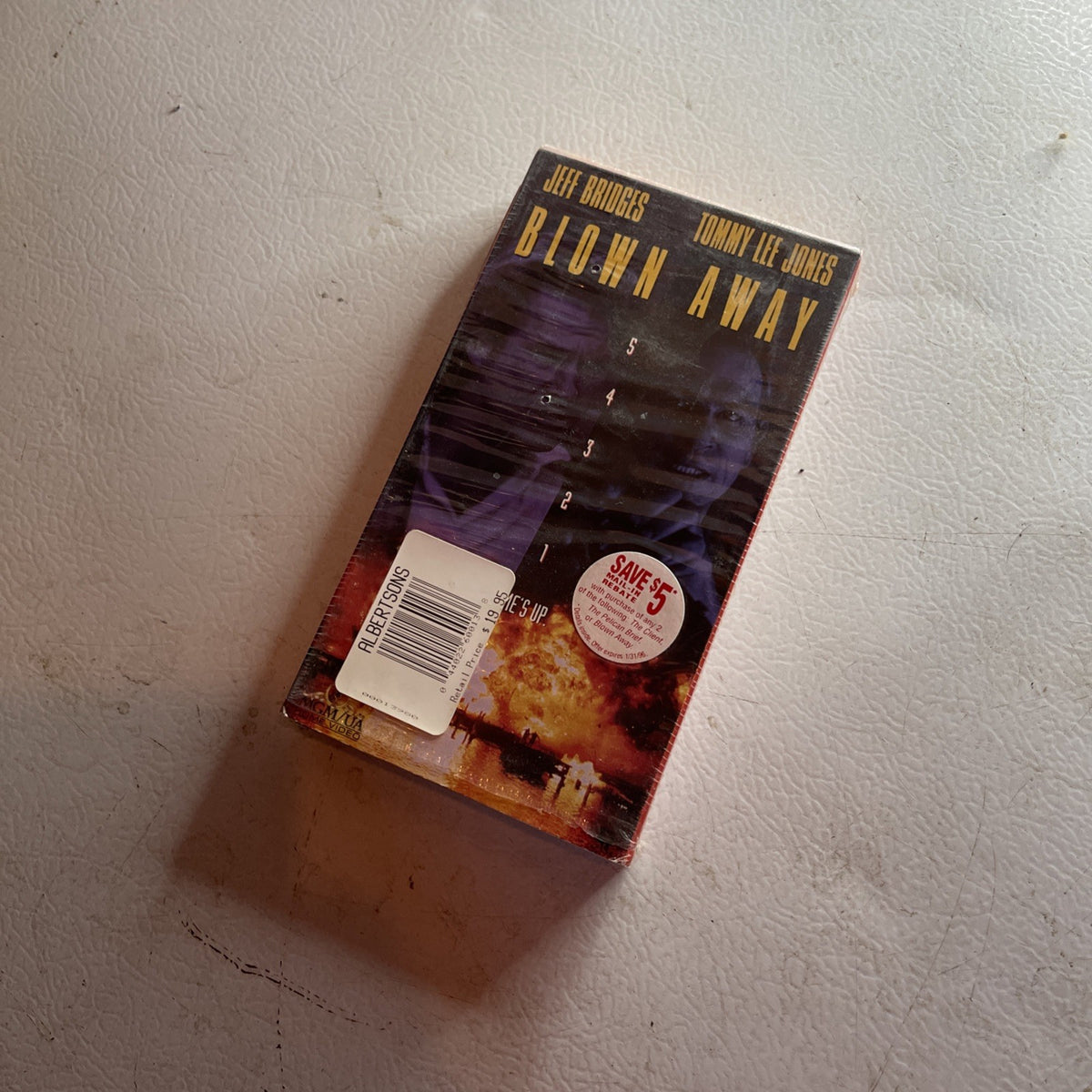 Blown Away (VHS, 1994, Spanish Subtitled Movie Time)