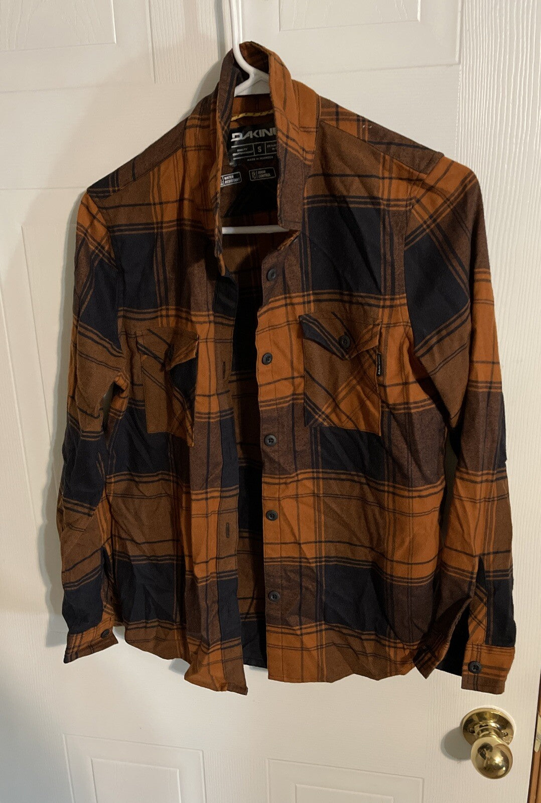 Dakine Water Resistant Odor Control Stretch Button Up Small