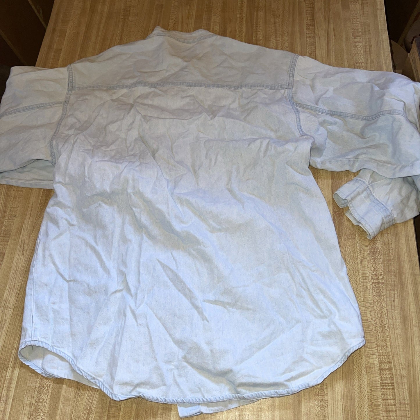 Bugle Boy Gold Crest Button Up Large 