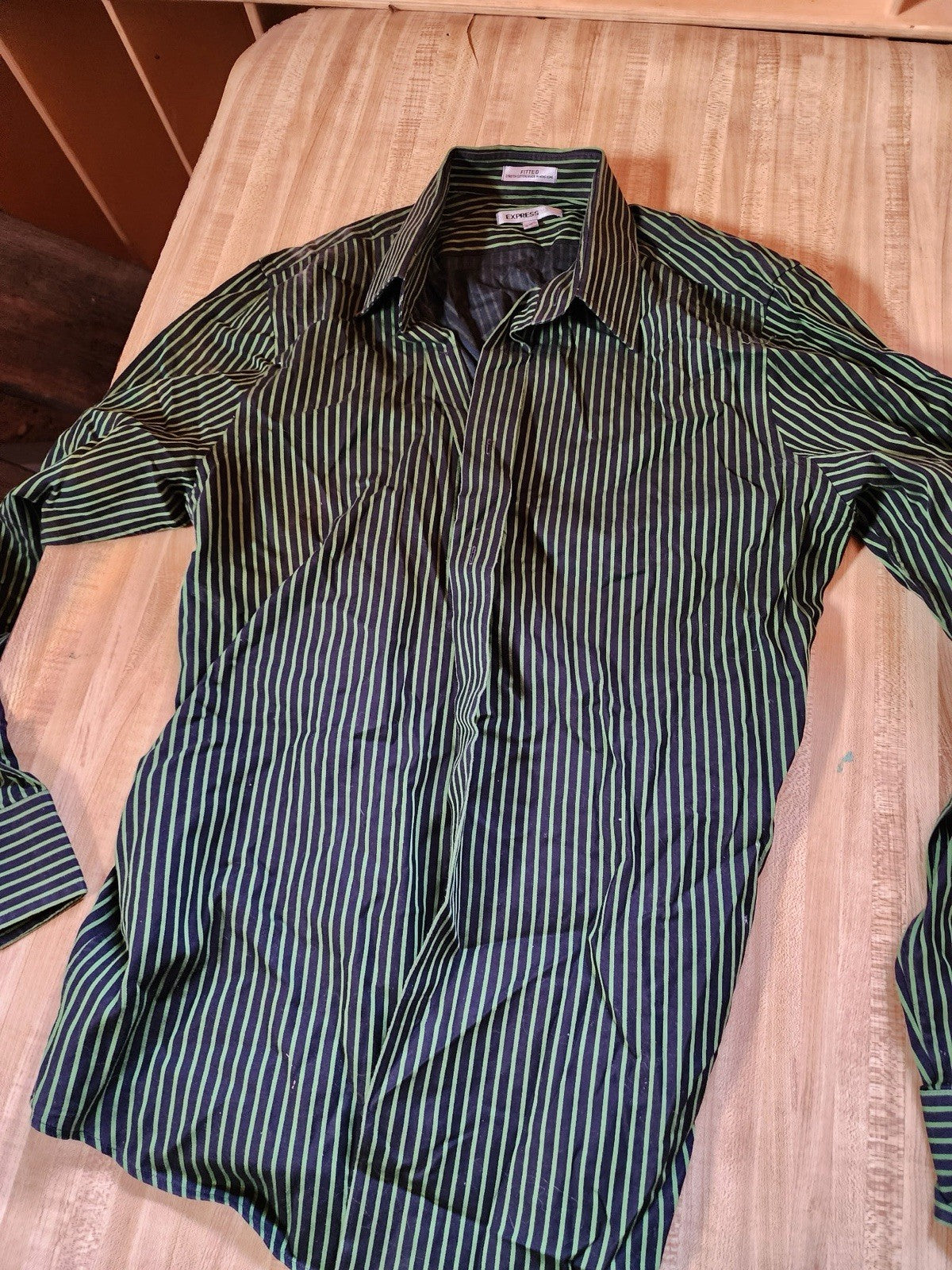 Express Button Up Large 