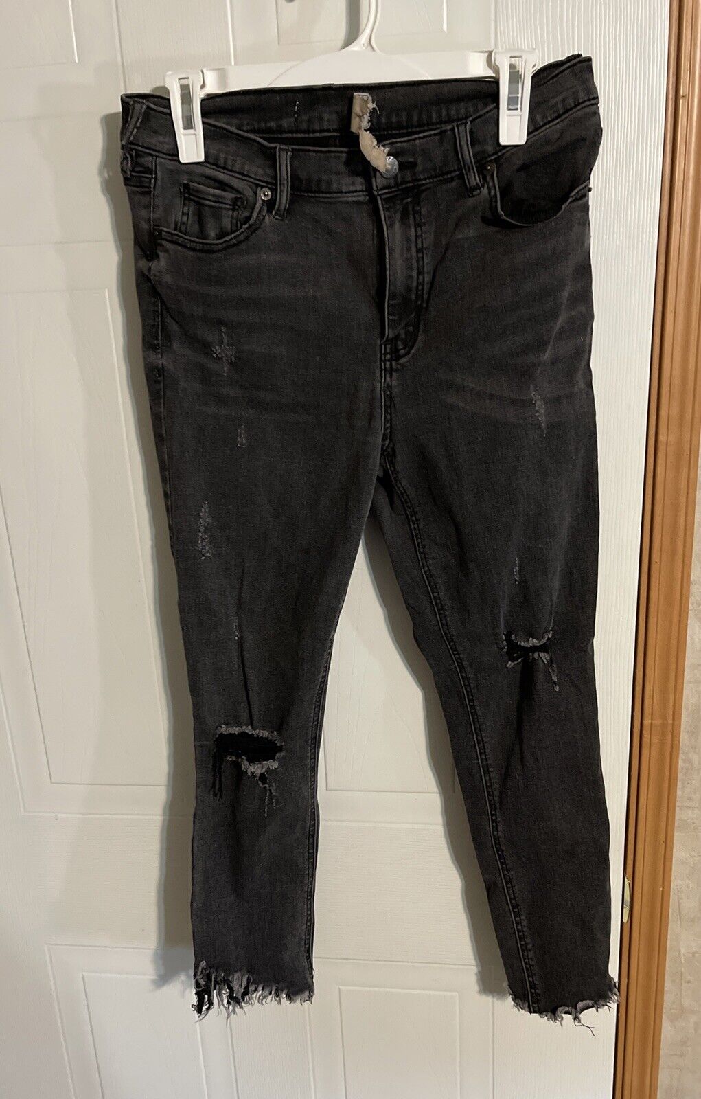 Free People Distressed Jeans 30