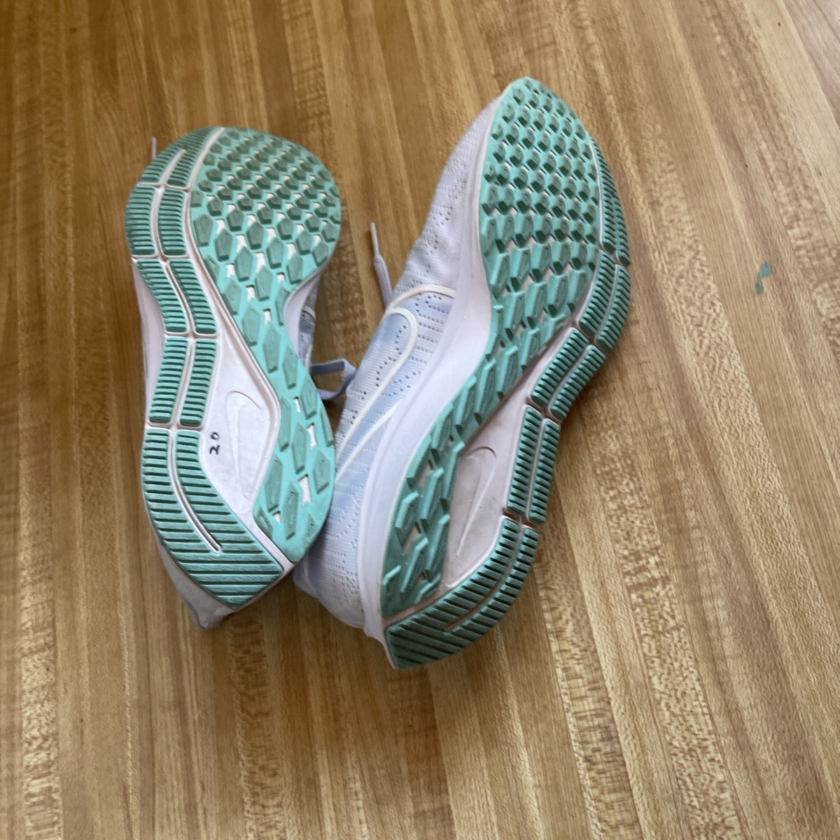 Nike Air Zoom Pegasus 36 Size 8