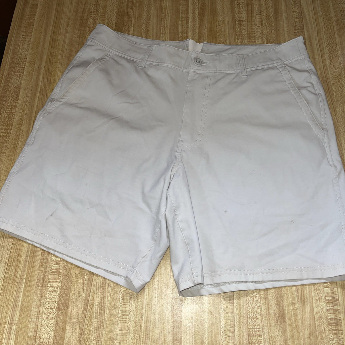 Huk Shorts 34