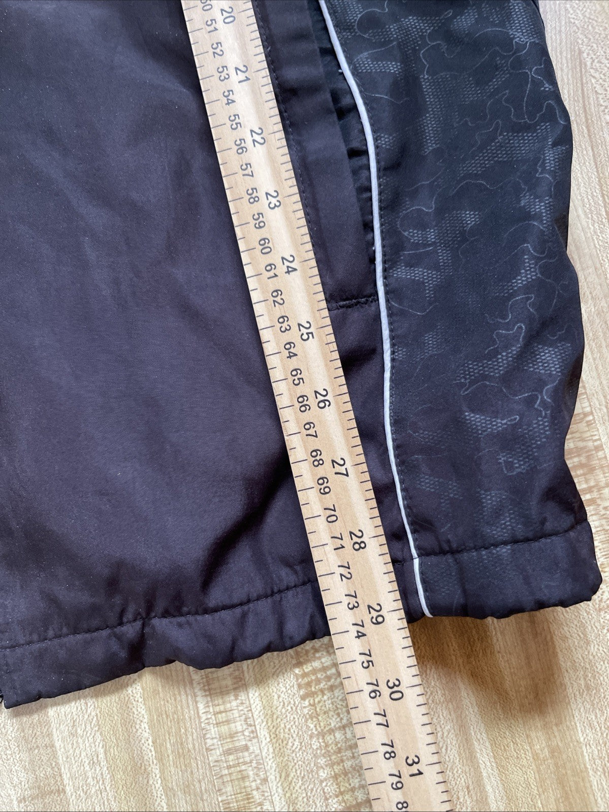 Nike Windbreaker Jacket Tag Says 4XL But It’s Not That Big