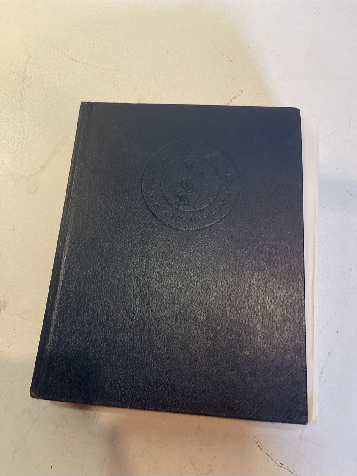 american medical association family medical guide