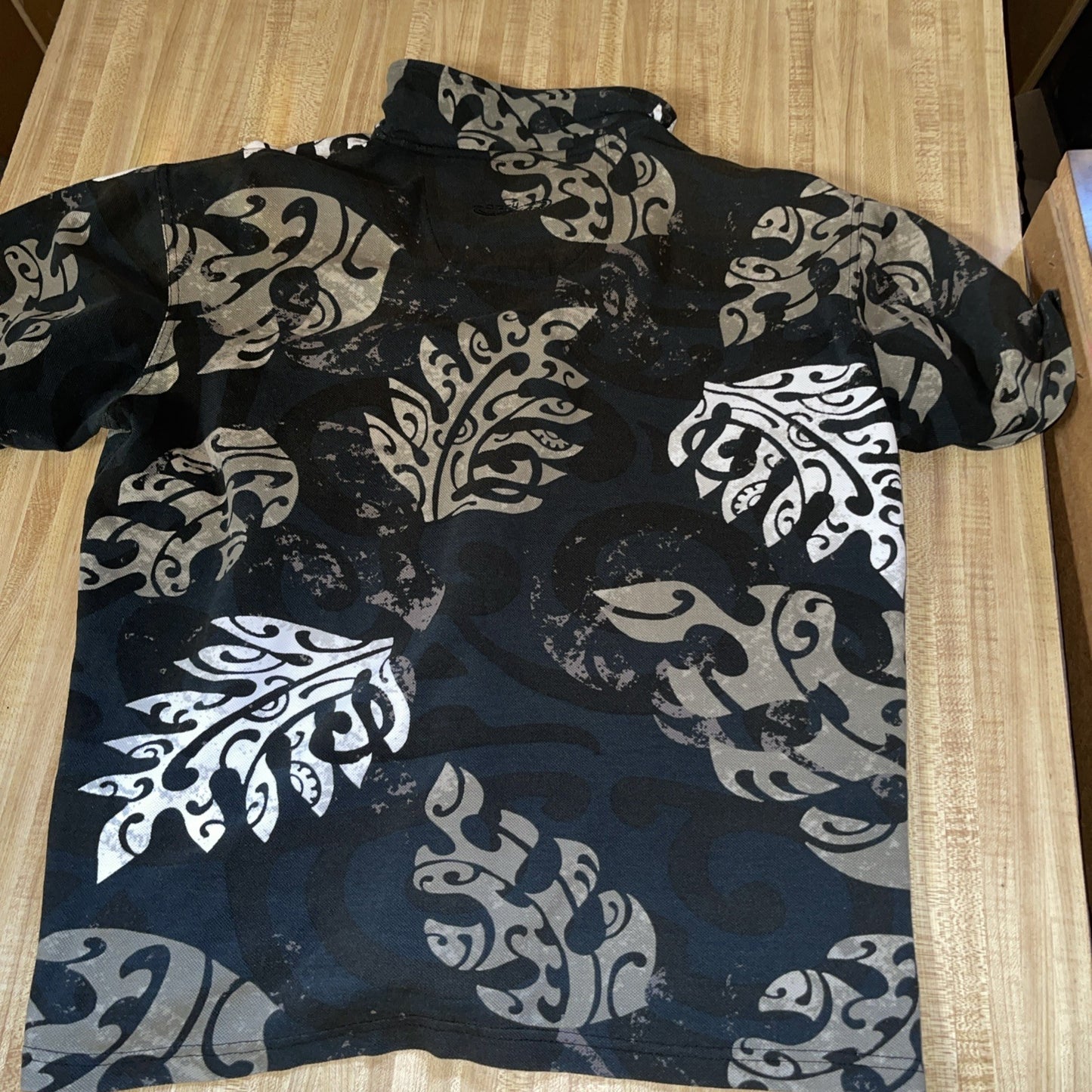 Crazy Shirts Hawaii Polo Medium 