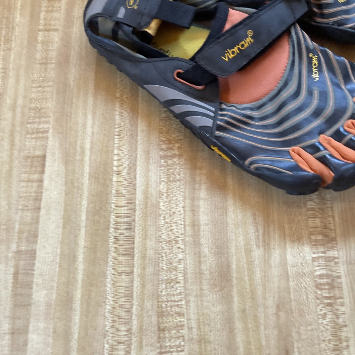 vibram fivefingers 44/11