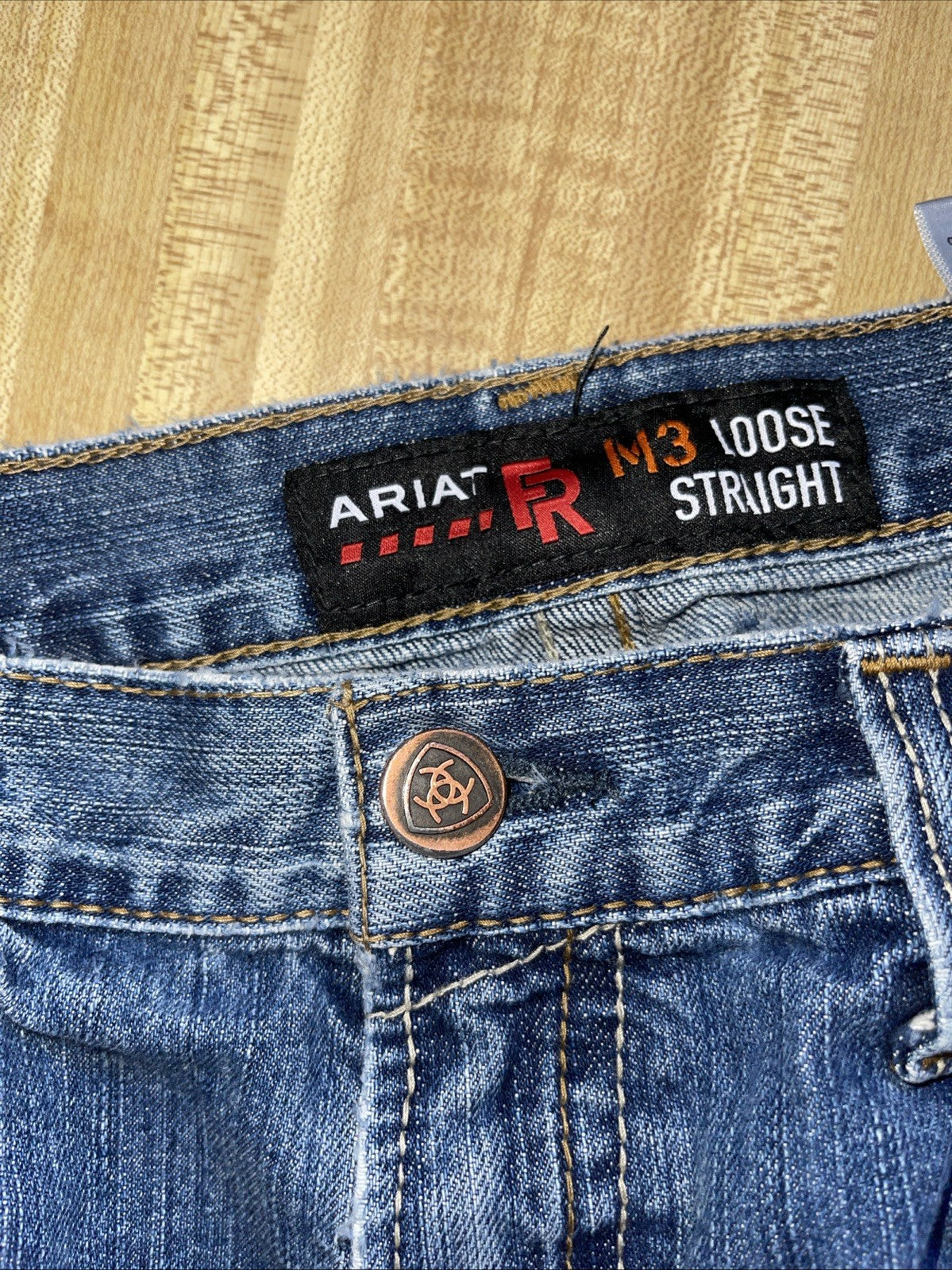 ariat fr m3 loose straight jeans 34/30