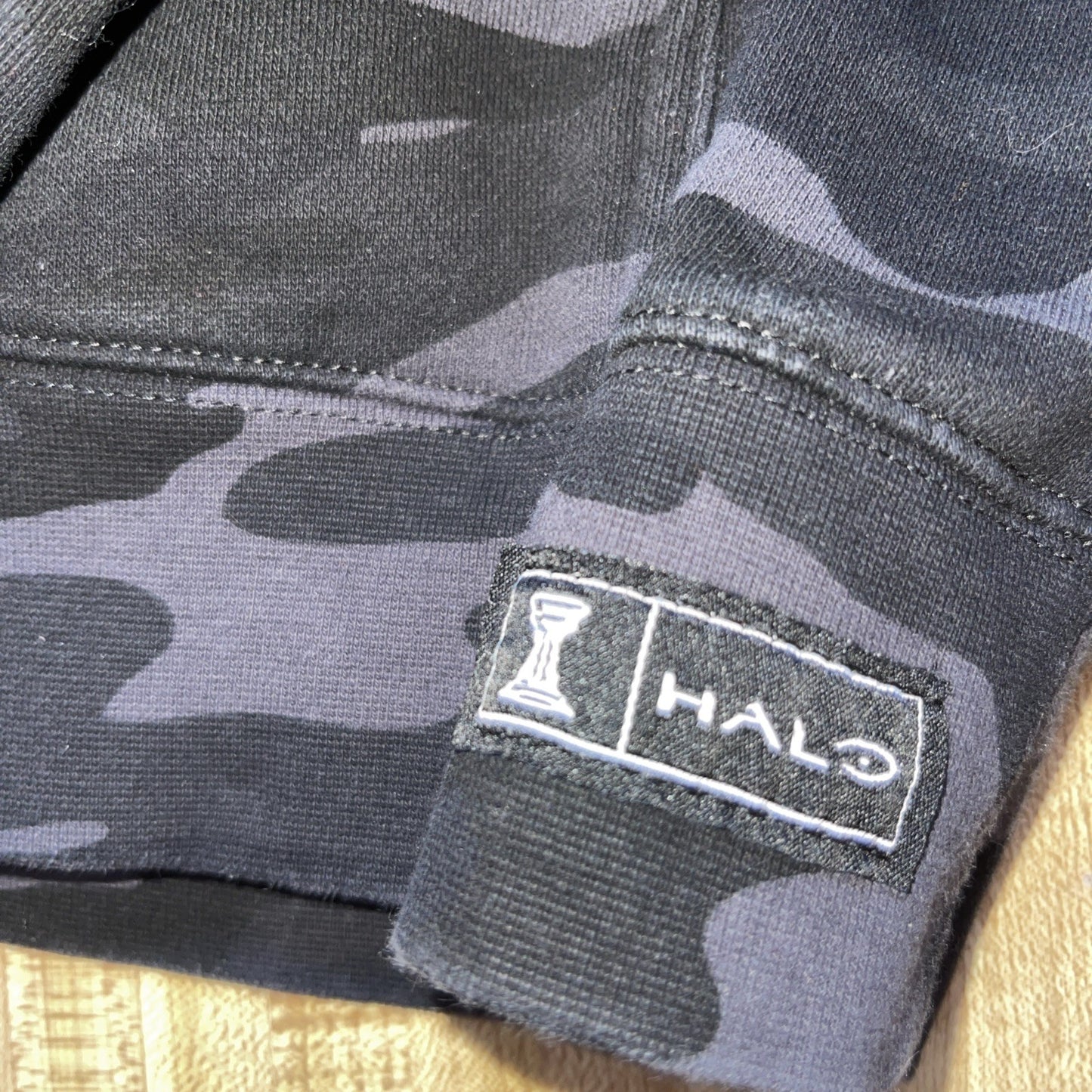 Halo HCS Hoodie Large Camo