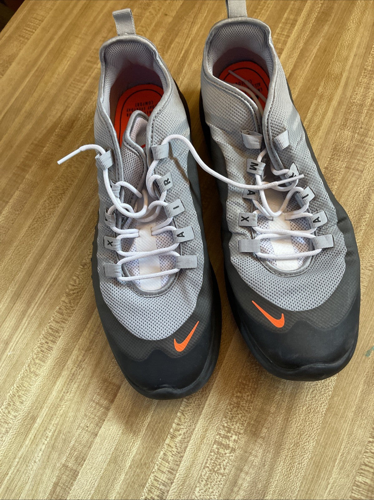 Nike Air Max Axis Size 13