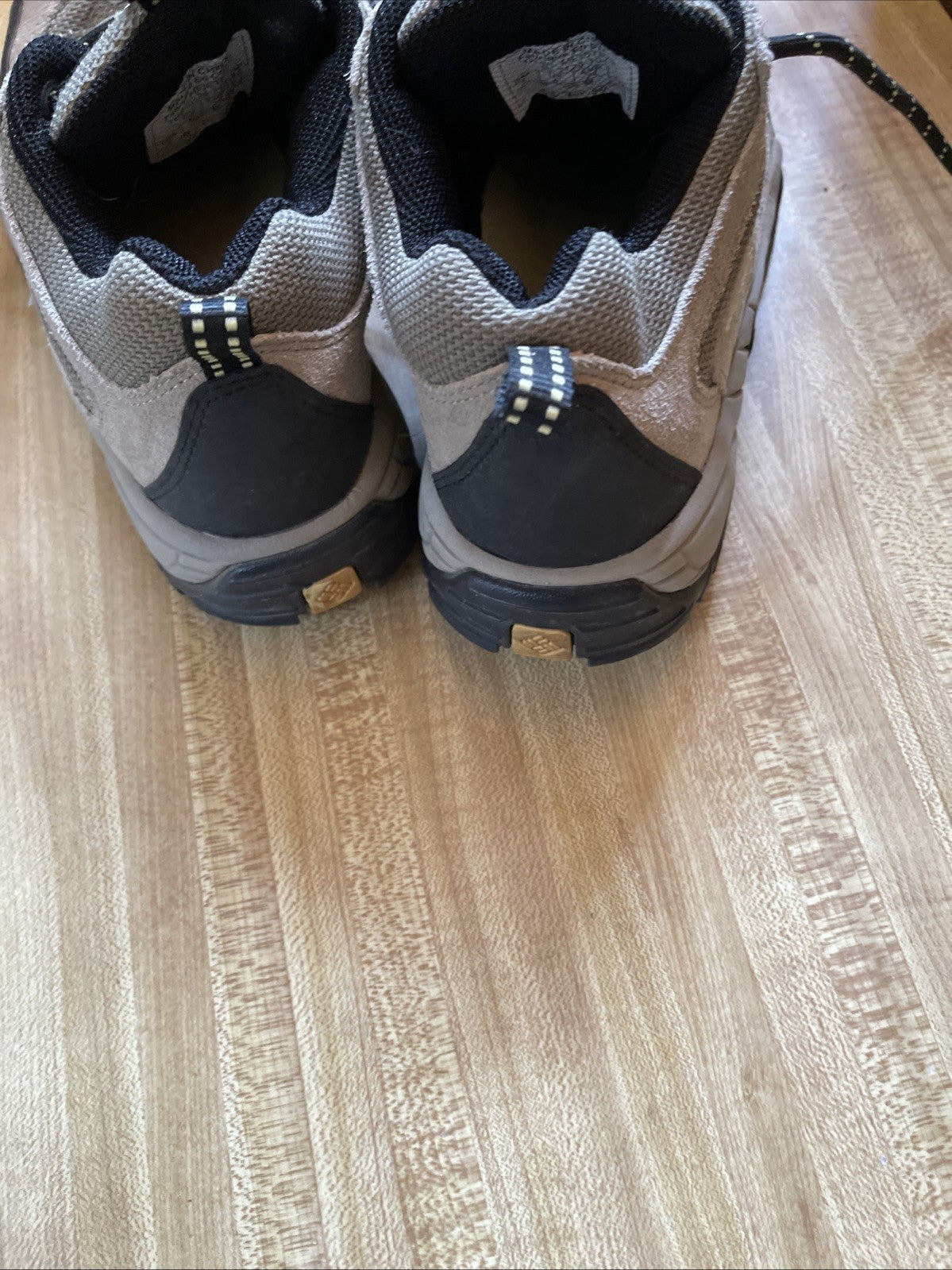 Columbia Hiking Shoes Size 8