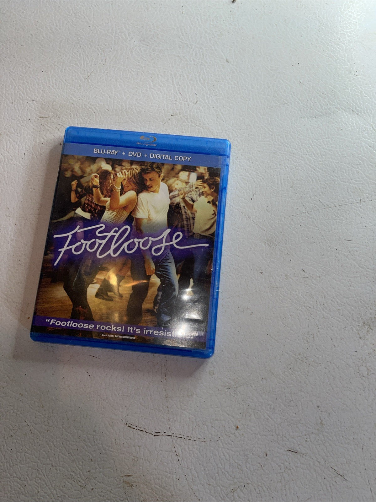 Footloose (Blu-ray/DVD, 2012, 2-Disc Set, Includes Digital Copy UltraViolet)