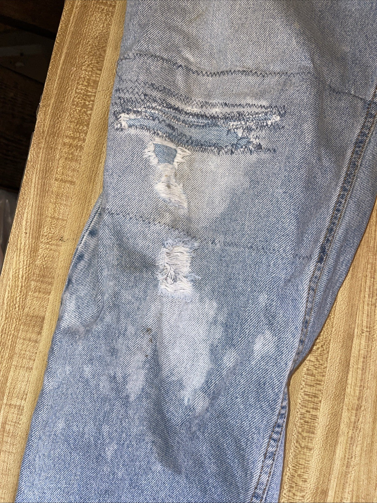 Vintage Levi’s 560 Jeans Made In Mexico 36/32 Distressed 