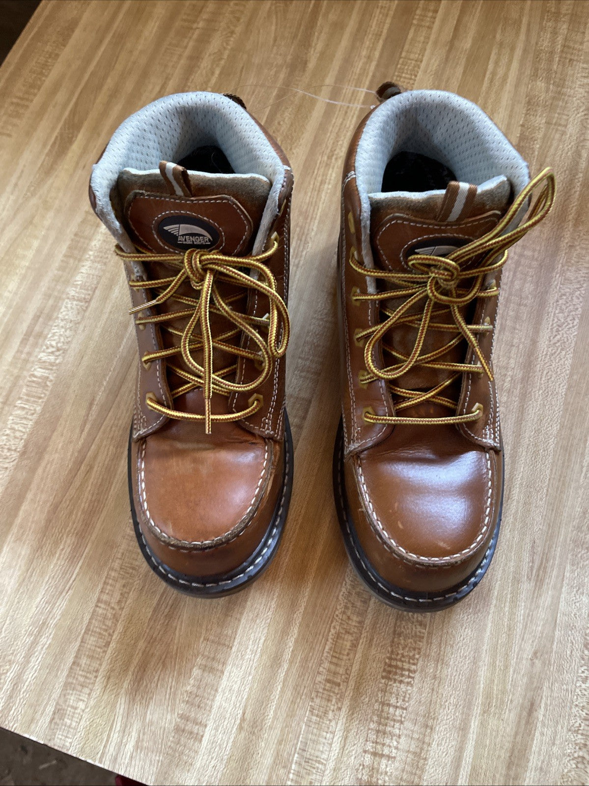 Avenger Work Boots Steel Toe Size 7.5