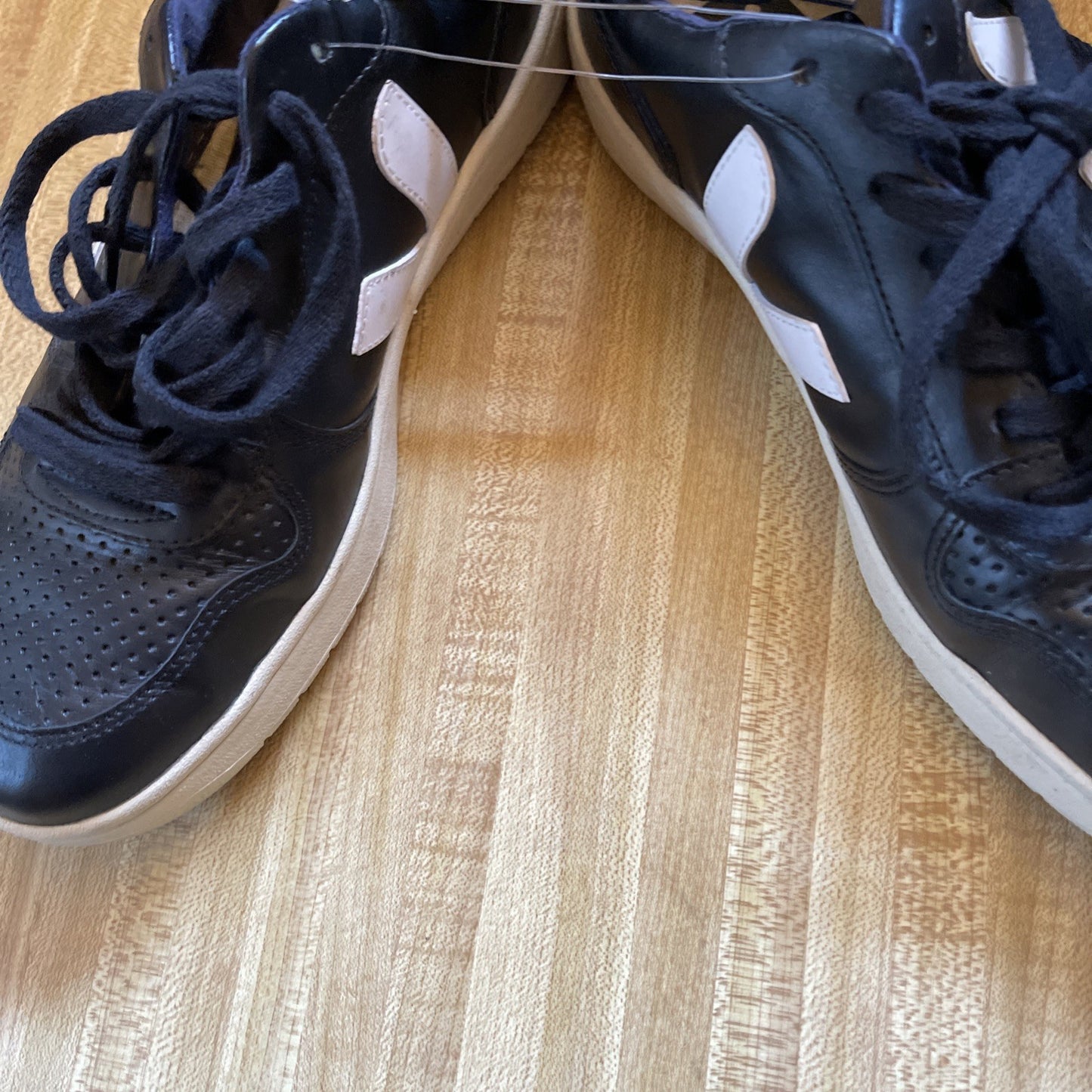 Veja Sneakers Men’s 9