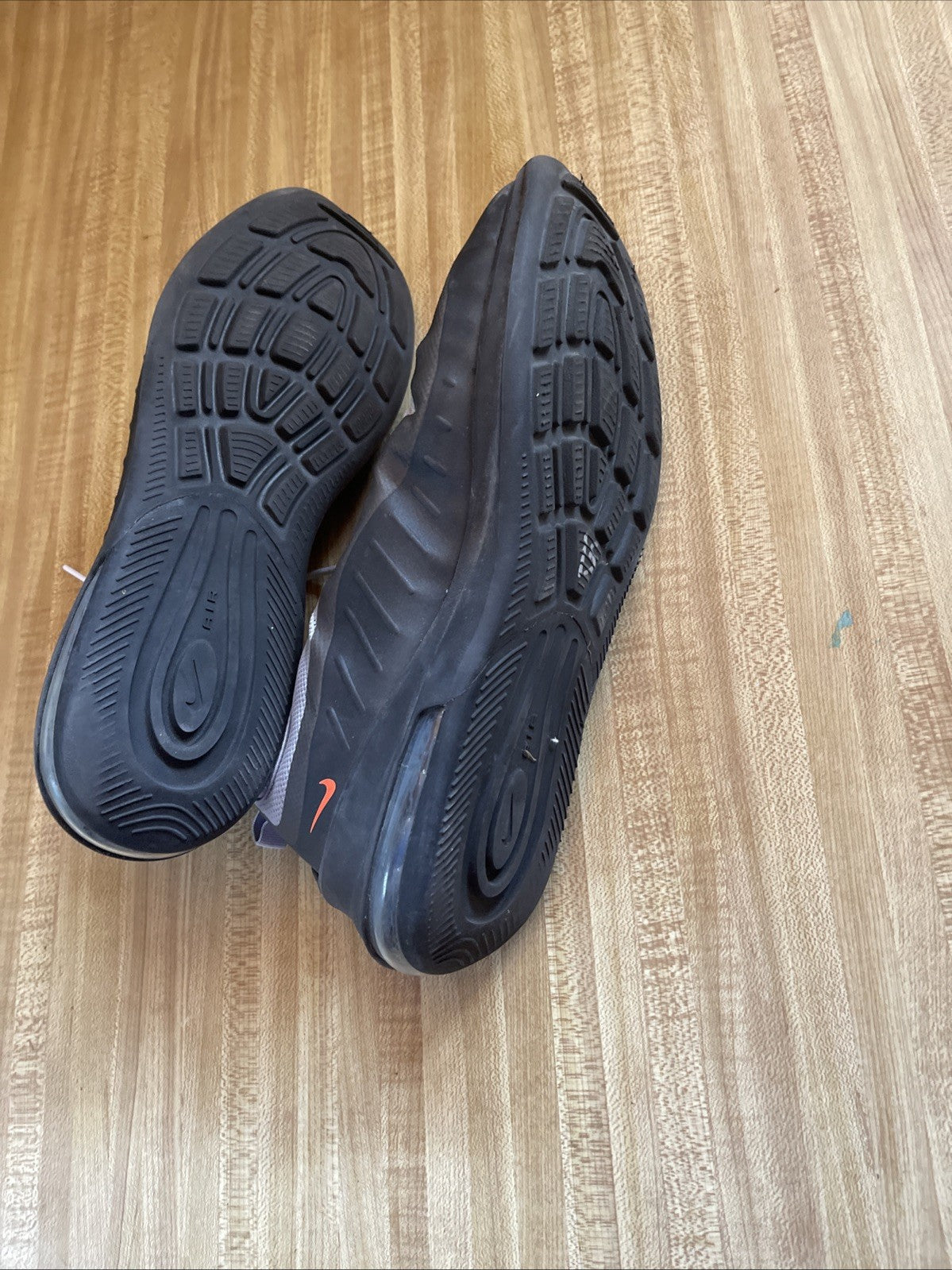 Nike Air Max Axis Size 13