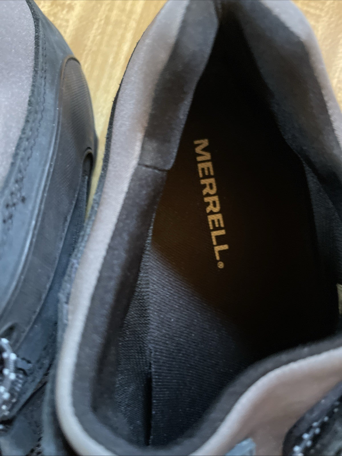Merrell Hiking Shoes 9