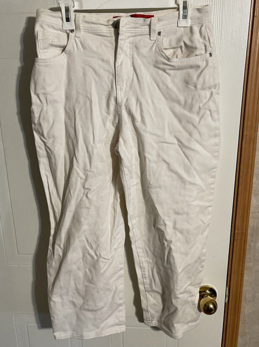 Gloria Vanderbilt Mom Jeans 10