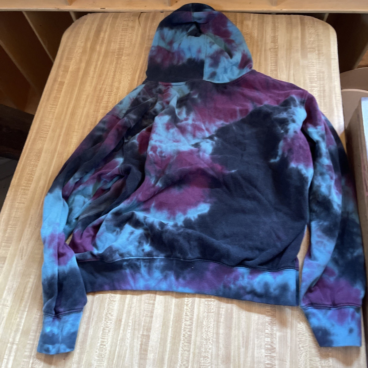 Marvel Hoodie Medium 