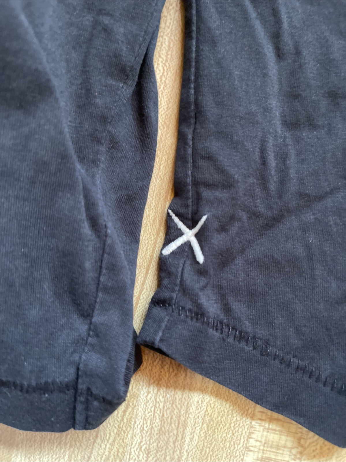 cuts curve hem shirt long sleeve Medium