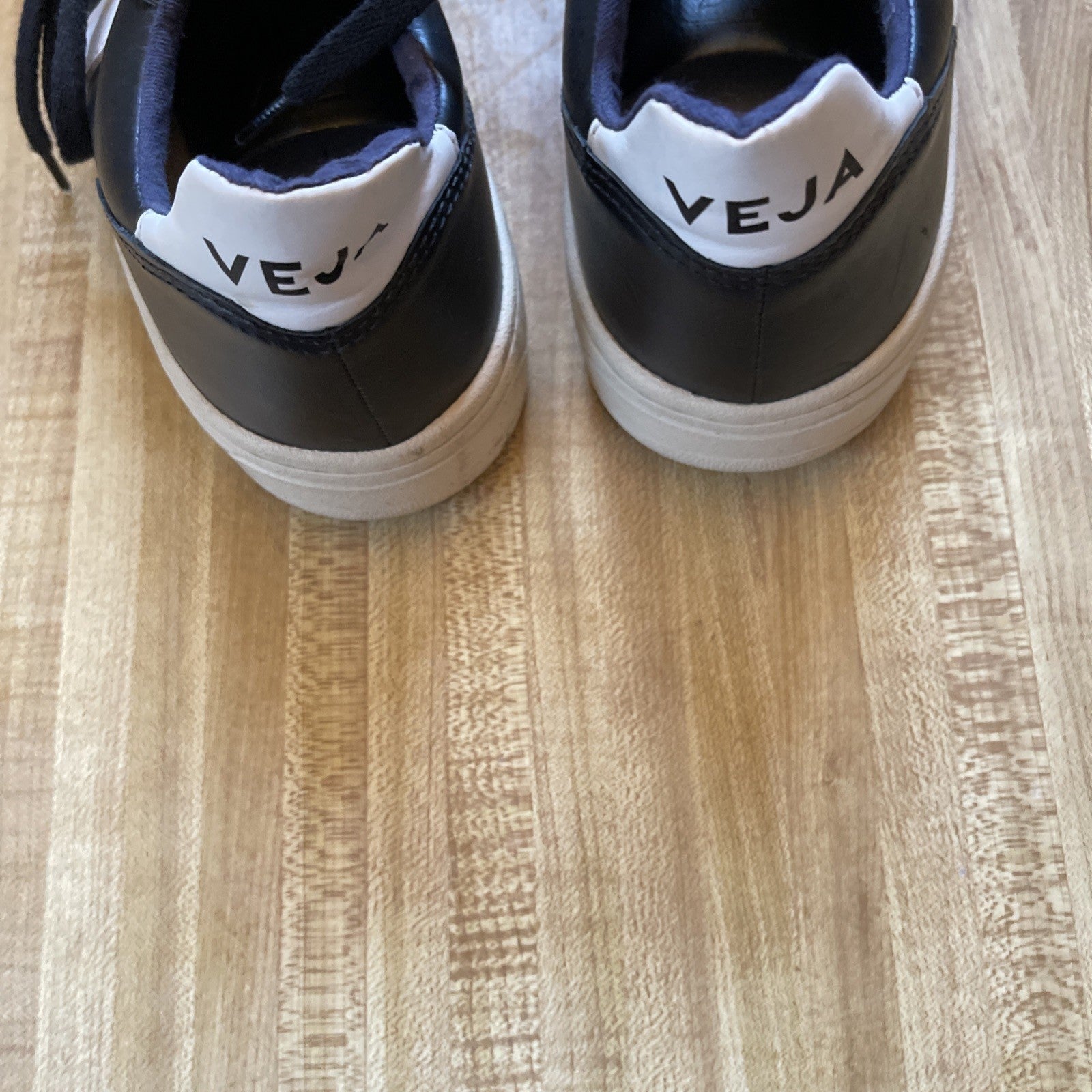 Veja Sneakers Men’s 9