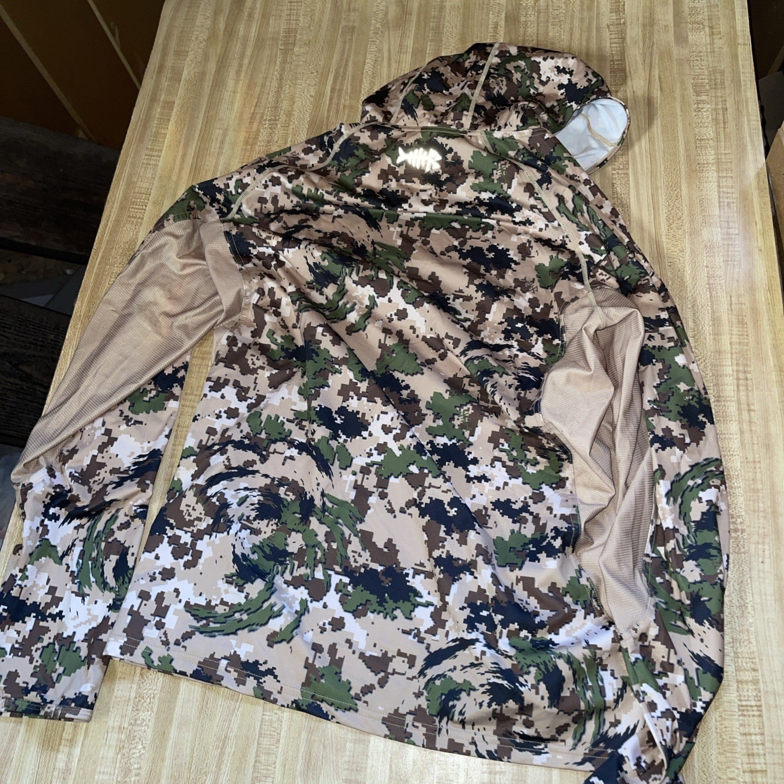 Bassdash Digi Camo Hoodie Large With Face Mask