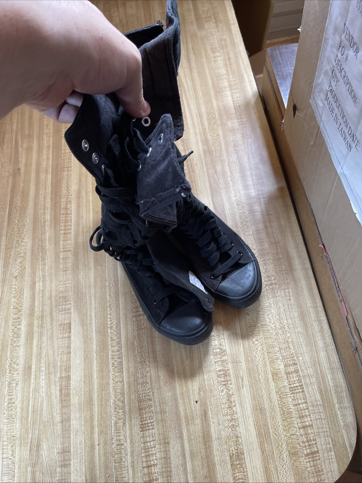 Leinier Knee High Side Zip Sneakers 38 7.5
