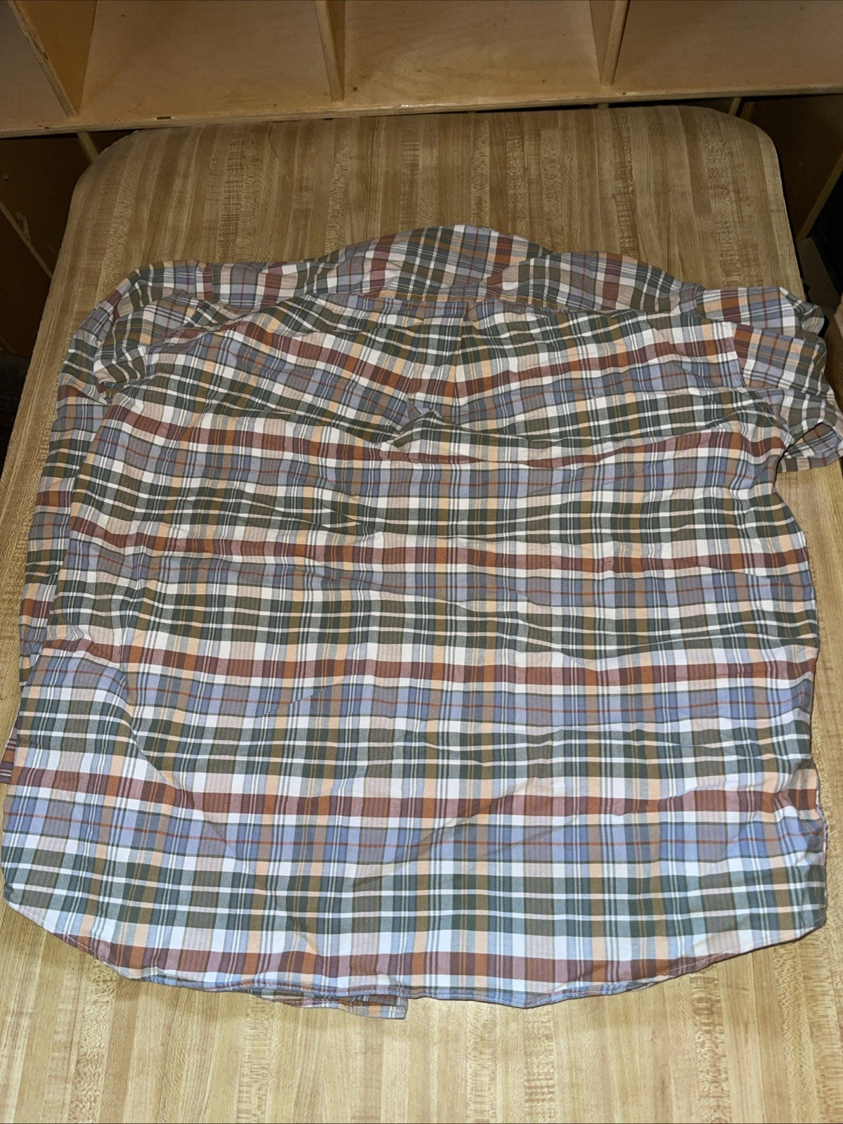 cinch button down shirt medium