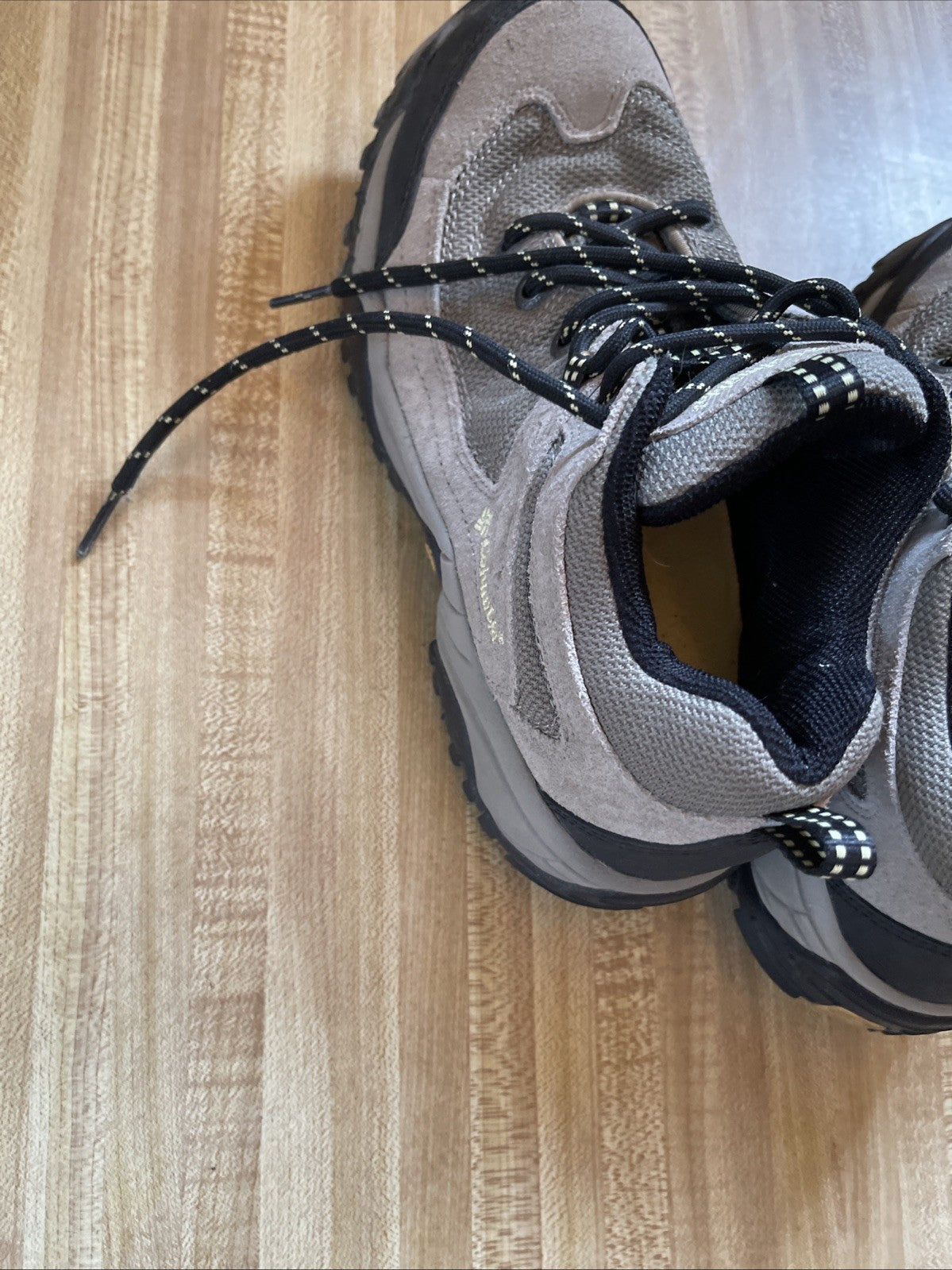 Columbia Hiking Shoes Size 8