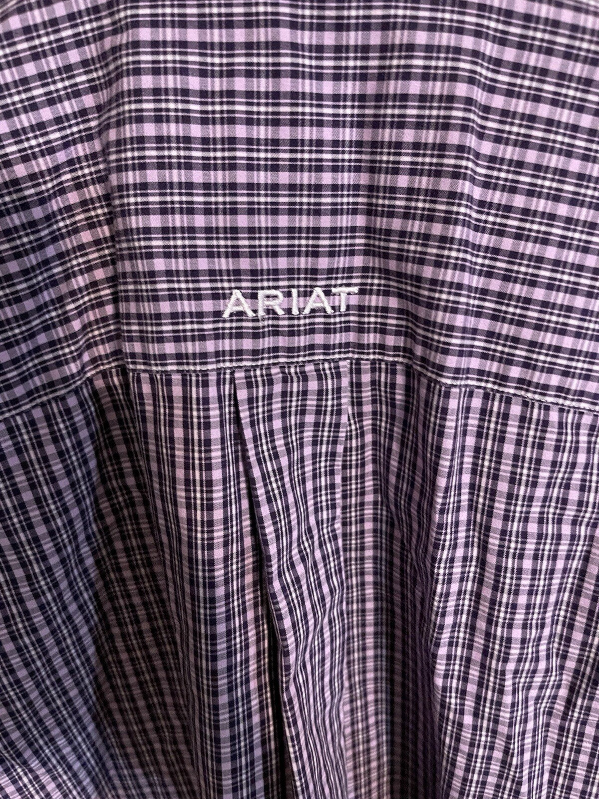 Ariat Wrinkle Free Button Down Medium