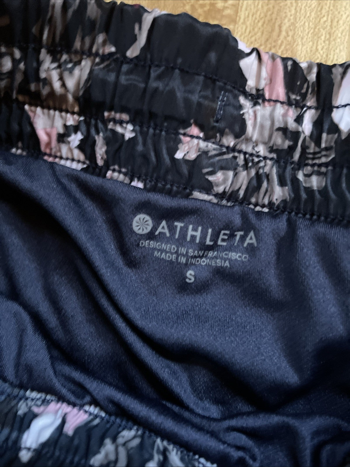 Athleta Running Shorts Small Floral 