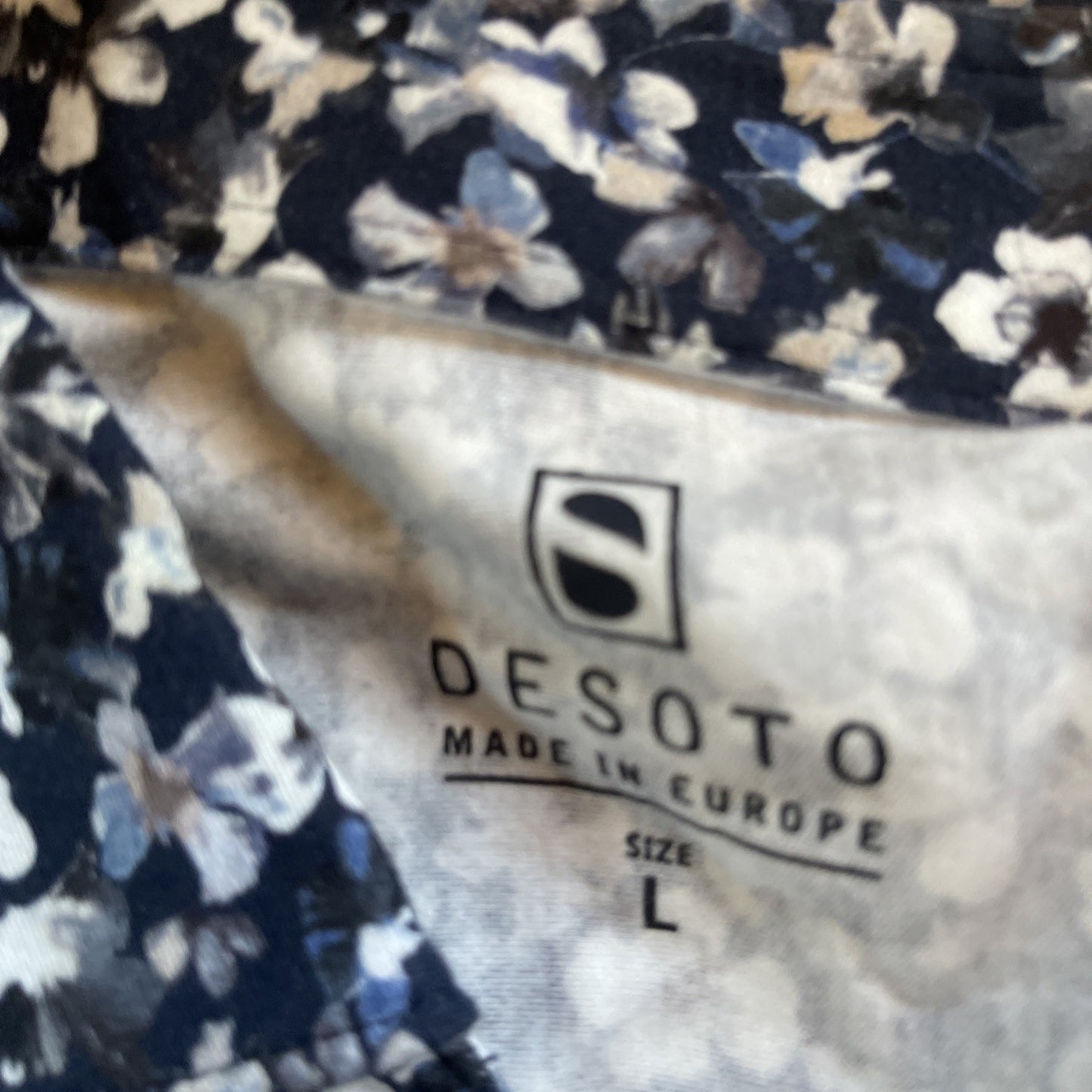 Desoto Button Up Large 