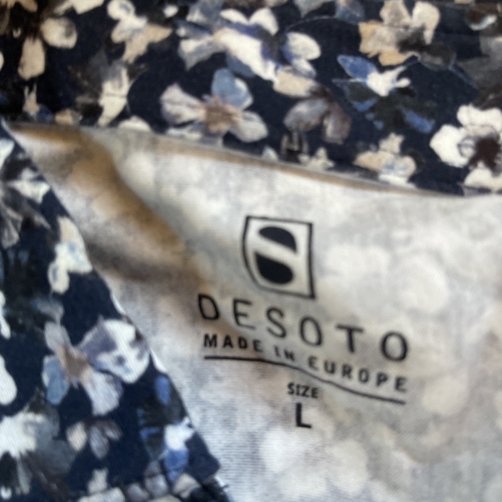 Desoto Button Up Large 
