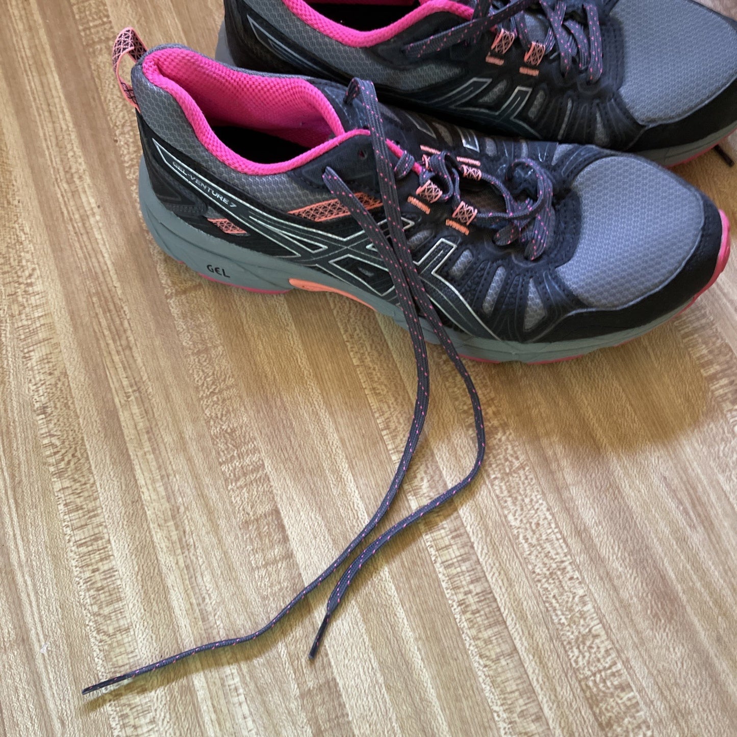 ASICS Gel Venture 7 Size 8.5