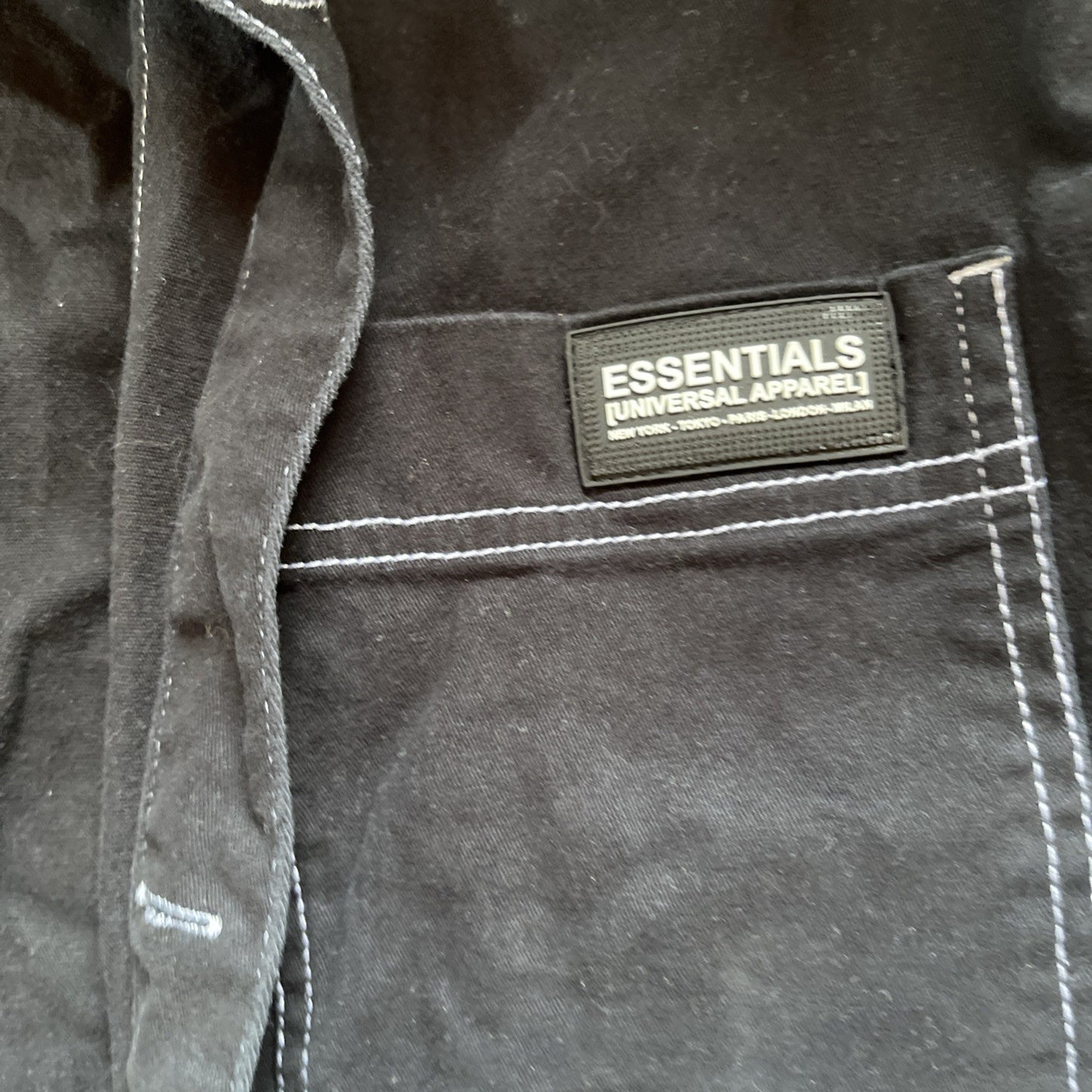 DR Essentials Button Up Large 